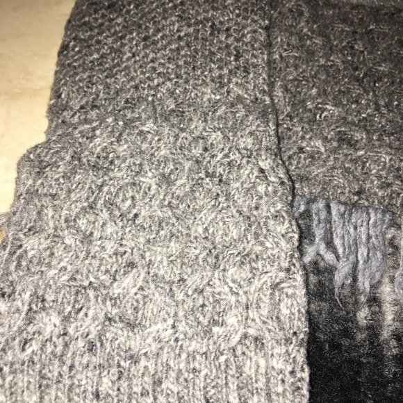 BANANA REPUBLIC Texture Combo Fringe Sweater XS - Picture 13 of 15